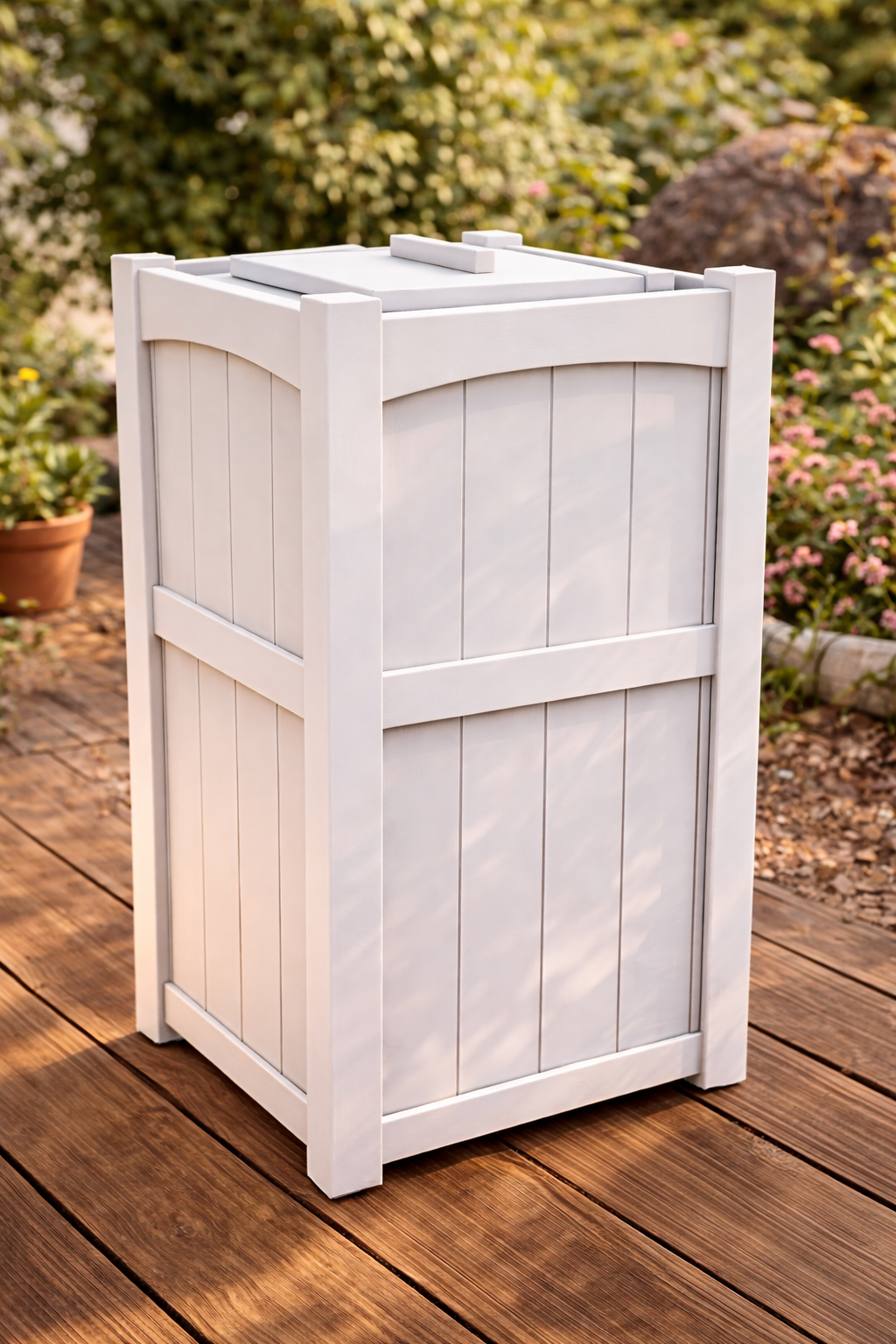 Seaside Wickford 18″ Square Outdoor Trash Receptacle