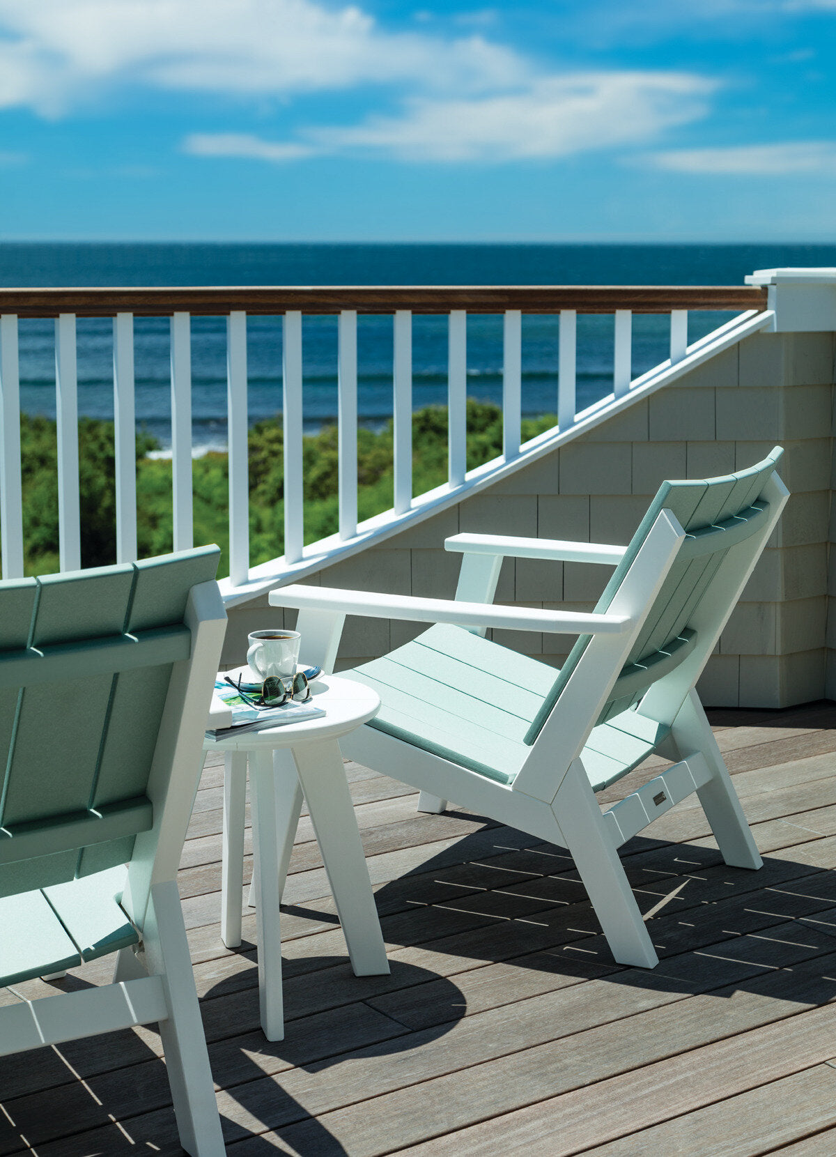 Seaside Casual MAD Chat Chair – Modern Outdoor Lounge Seating
