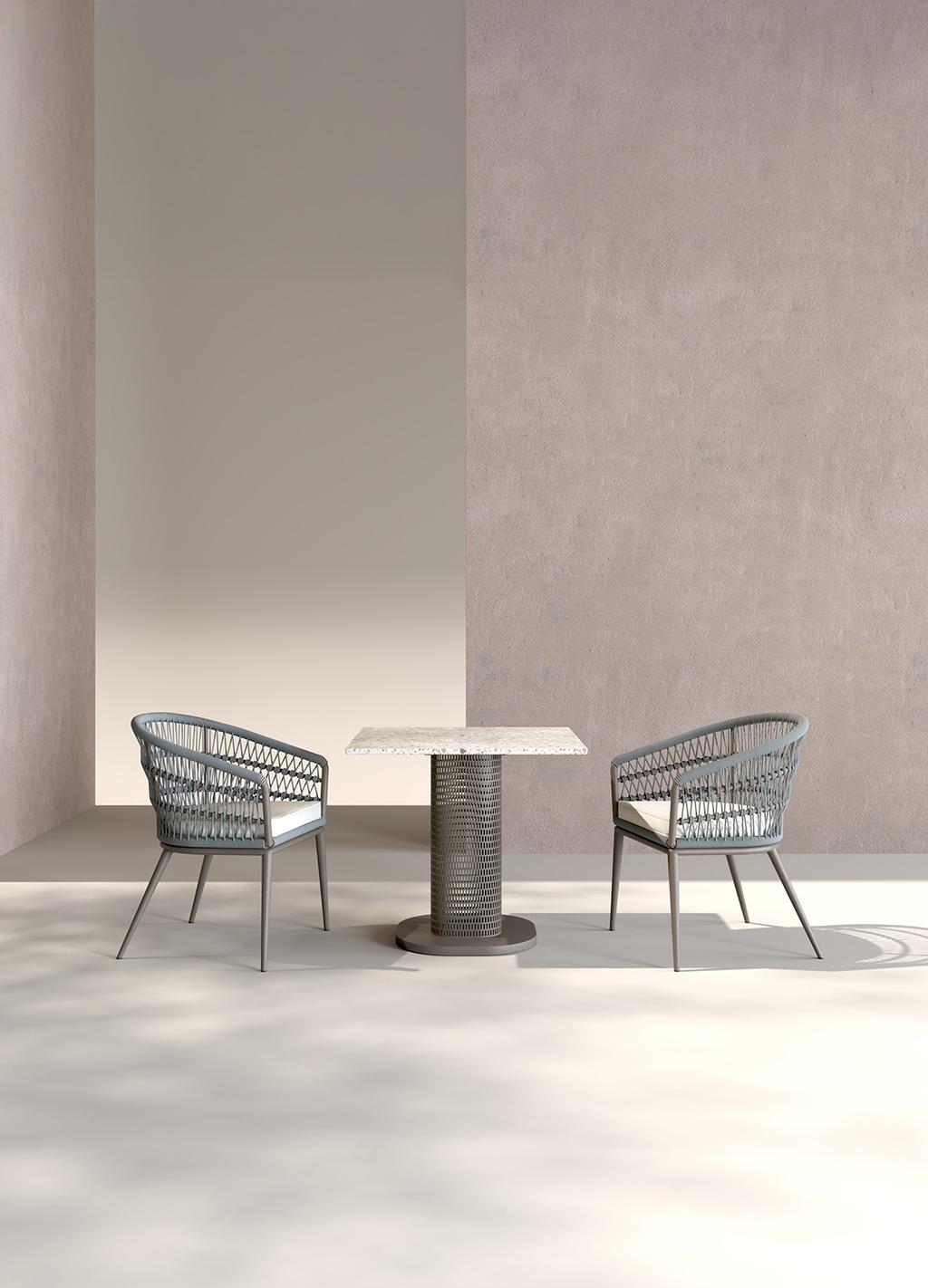 Valle Bistro Table - Ambiance Image~~