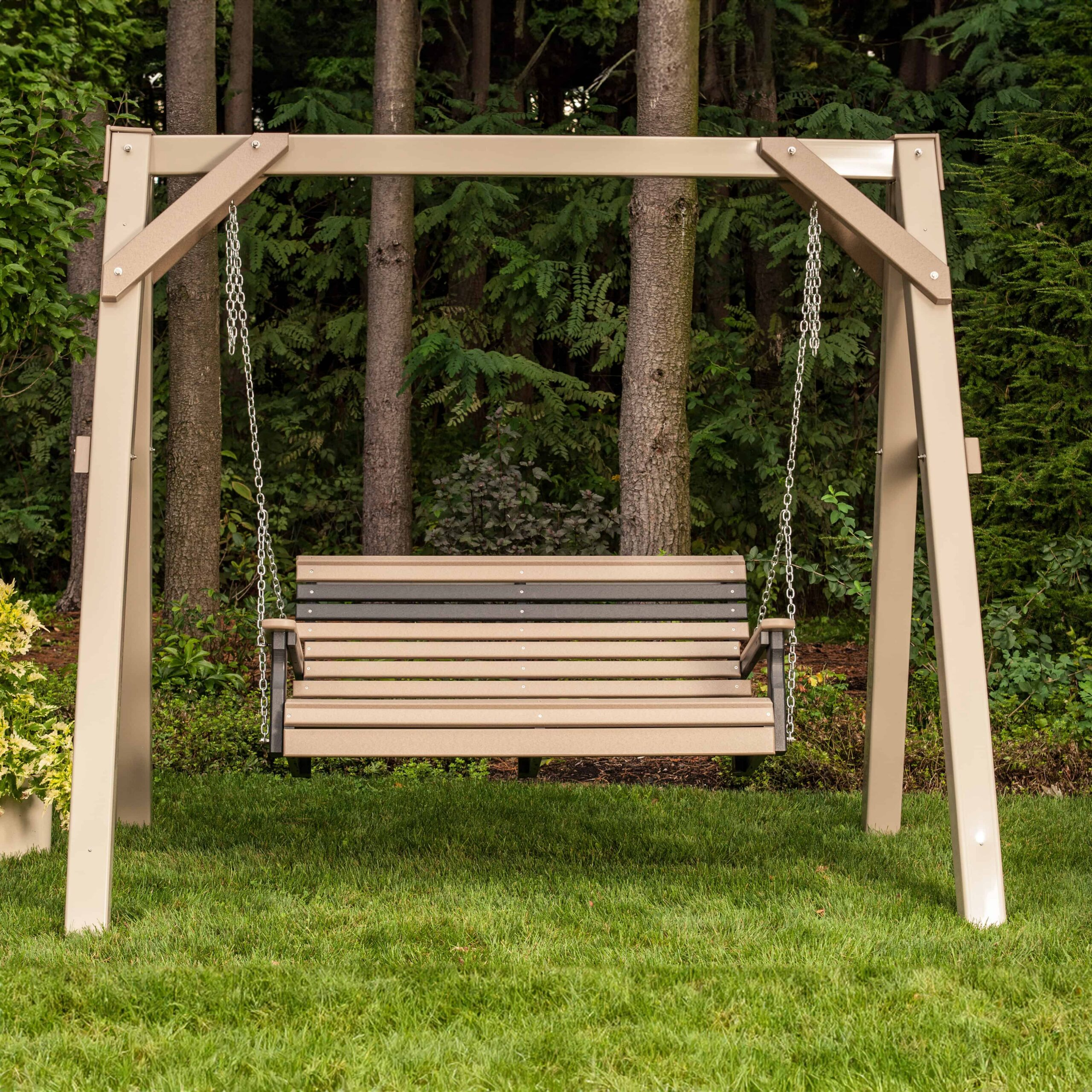 LuxCraft – 4′ Plain Porch Swing – Classic Outdoor Swing with Steel Chain
